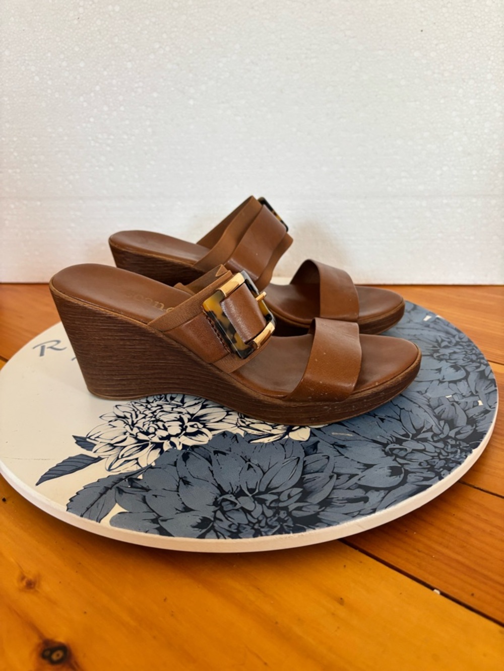 Toscanella Brown Leather Wedge Sandals Size 6.5 Made in Italy